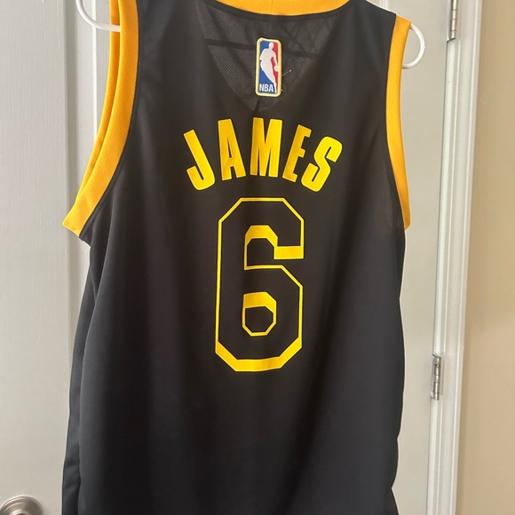 Lakers jersey new not original - Picture 2 of 3